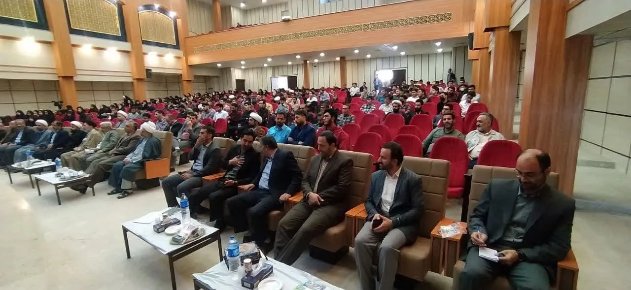 اجلاس سراسری نماز دانشگاه فرهنگیان استان همدان باحضور مسئولین استان برگزار گردید