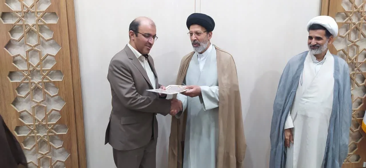 جلسه توجیهی اعضای هئیت داوری استان و شهرستان های همدان در خصوص سامانه سجاده باحضور مدیر ستاد اقامه نماز استان همدان برگزار گردید