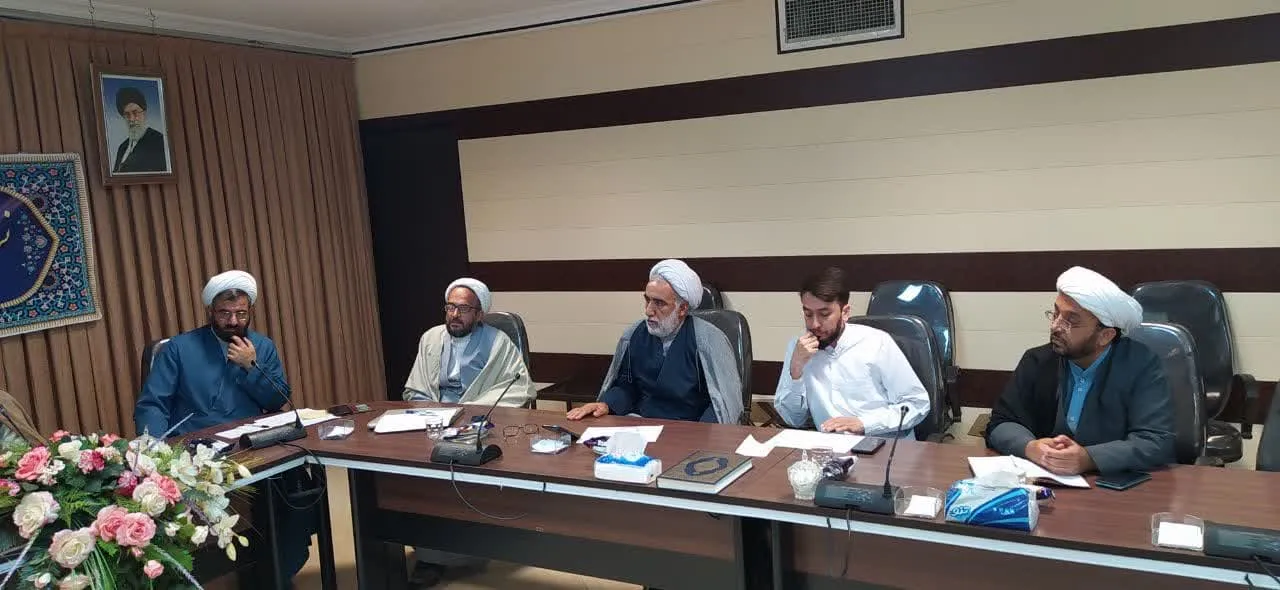 اولین نشست فصلی دبیران اقامه نماز شهرستان های استان همدان با حضور مدیر ستاد اقامه نماز این استان برگزار گردید