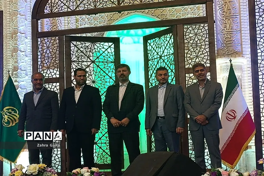 اجلاس نماز دانشآموزی شیراز