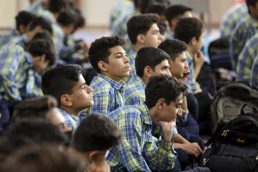 جشن تکلیف دانشآموزان دبیرستان پسرانه شهید سلیمانی قزوین برگزار شد
