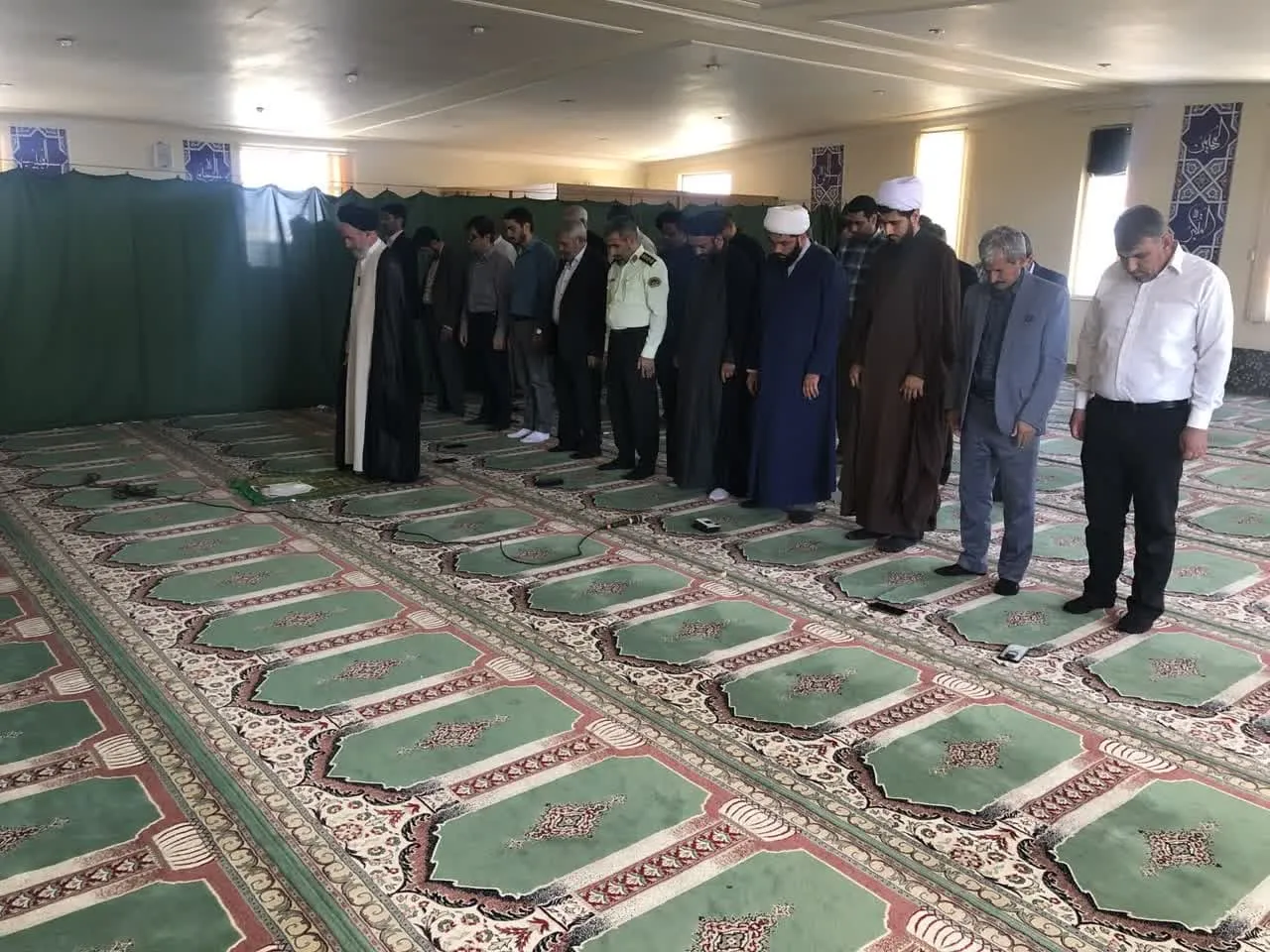 اقامه نماز وحدت بخش ادارات شهرستان رفسنجان