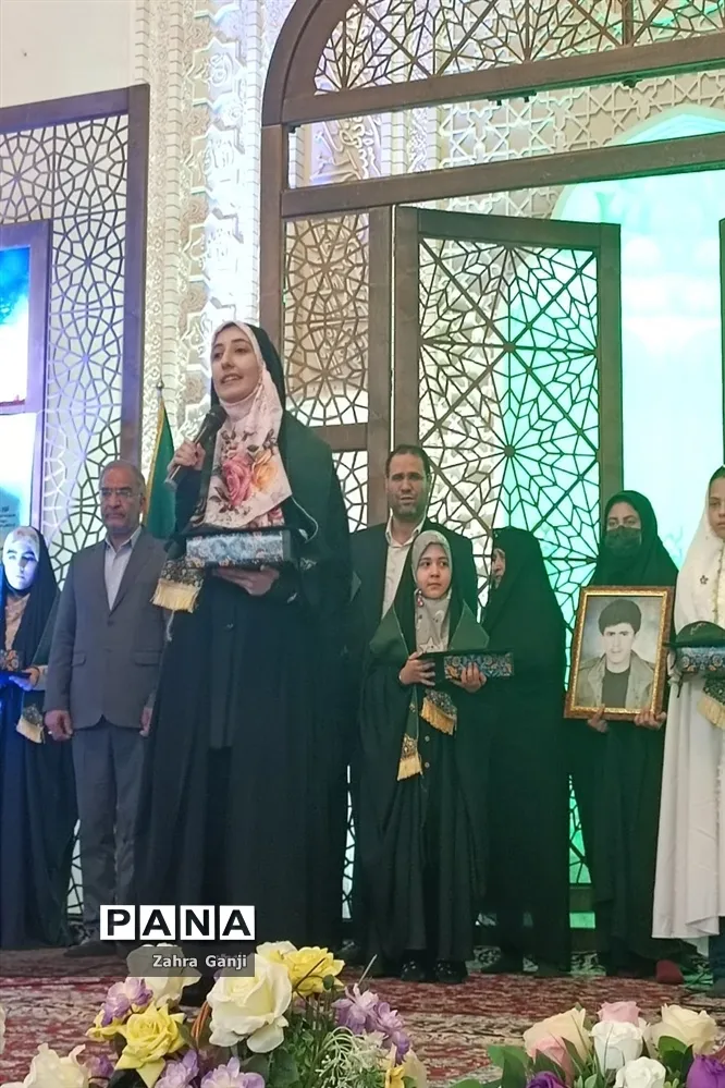 اجلاس نماز دانشآموزی شیراز