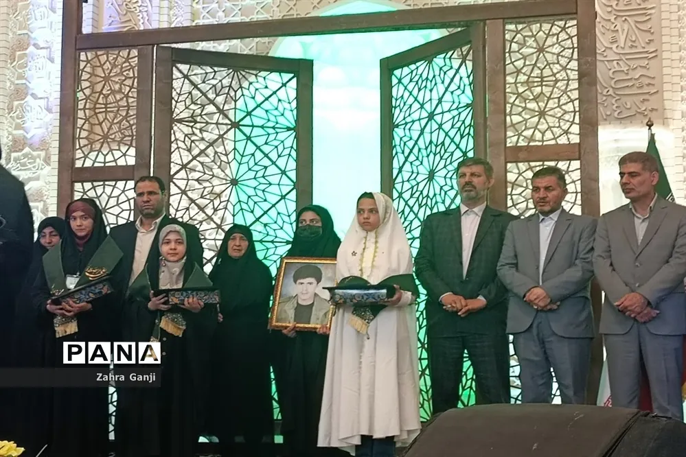 اجلاس نماز دانشآموزی شیراز