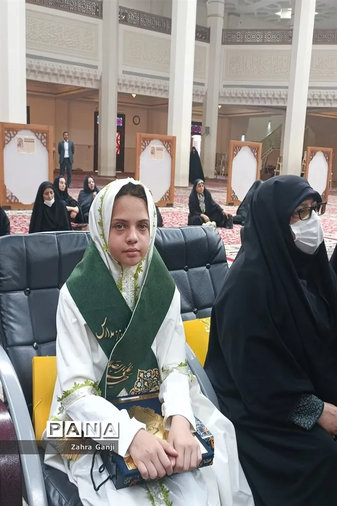 اجلاس نماز دانشآموزی شیراز