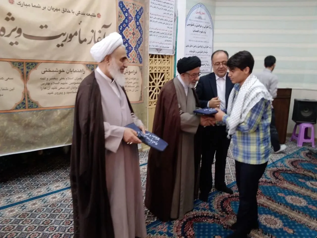 جشن تکلیف دانشآموزان دبیرستان پسرانه شهید سلیمانی قزوین برگزار شد