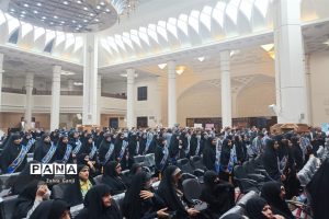 اجلاسیه سراسری نماز دانش‌آموزی در شیراز