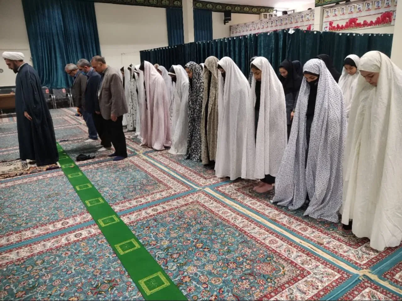 نشست نمازی شهرستان خدا آفرین