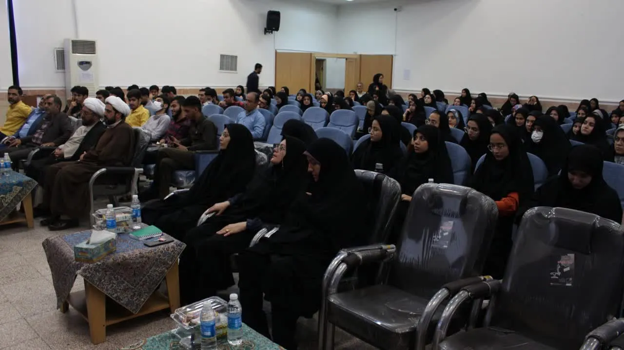 دوره آموزشی دانشجو معلمان در دانشگاه فرهنگیان سمنان برگزار شد