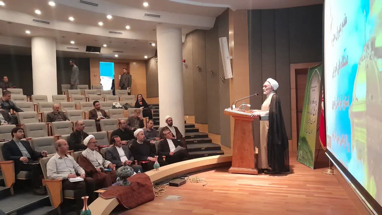 اولین نشست دبیران اقامه نماز دستگاه های اجرایی خراسان رضوی در سال 1402 تشکیل شد