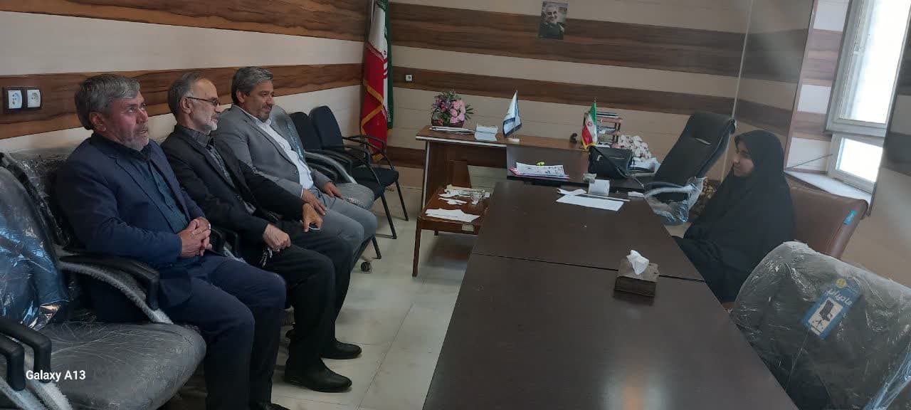 معاون فرهنگ، آموزش و پژوهش ستاد اقامه نماز کشور با نماینده مردم ایلام در مجلس شورای اسلامی دیدار کرد