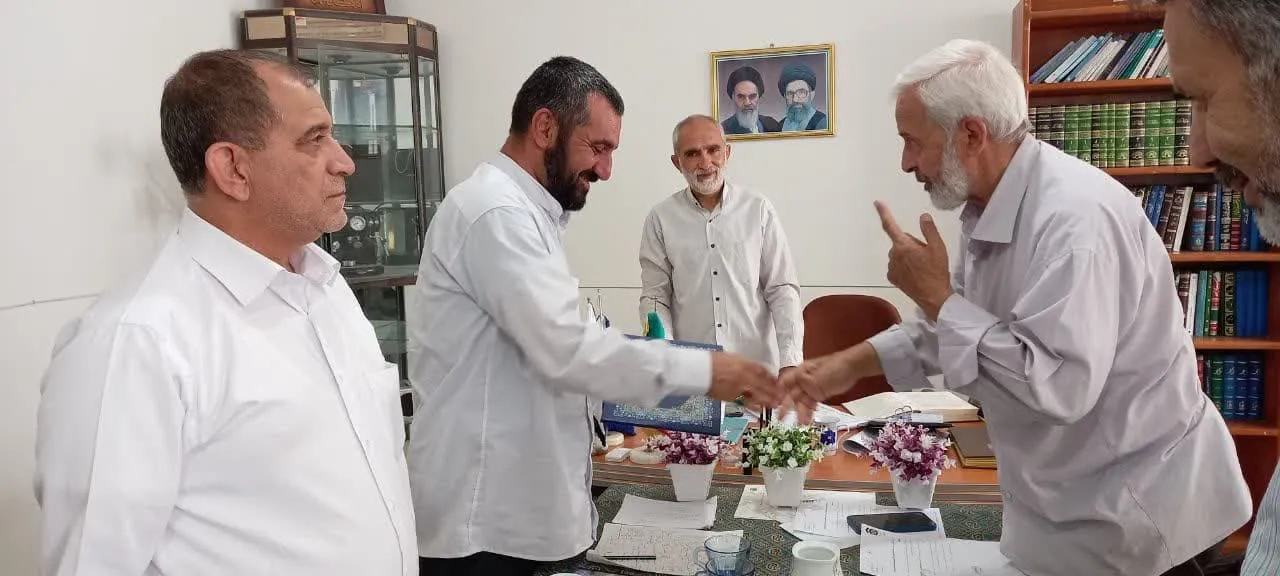 از کارشناس روابط عمومی