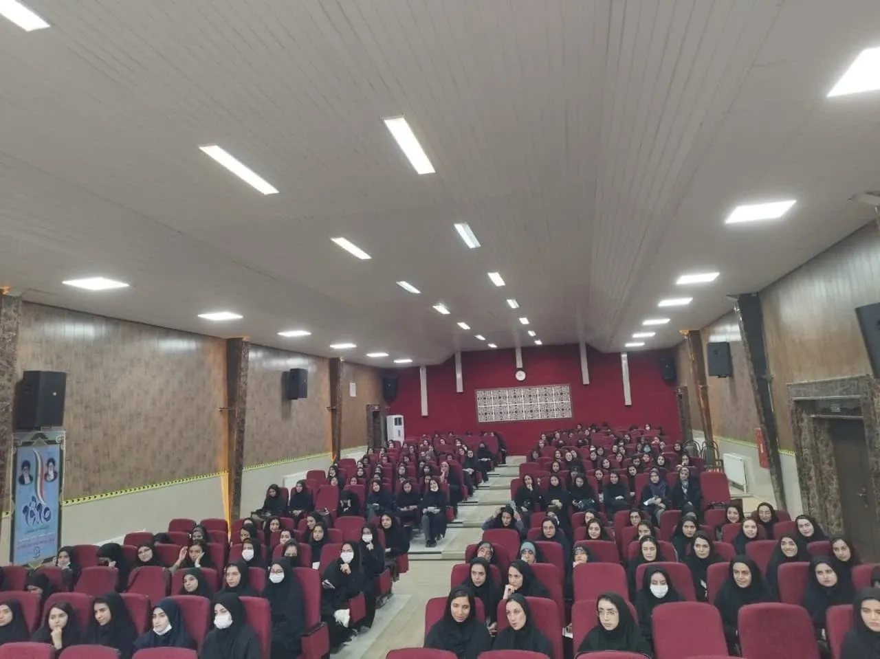 دوره آموزشی طرح معراج ویژه دانشجو معلمان خواهر درکرمانشاه برگزار شد