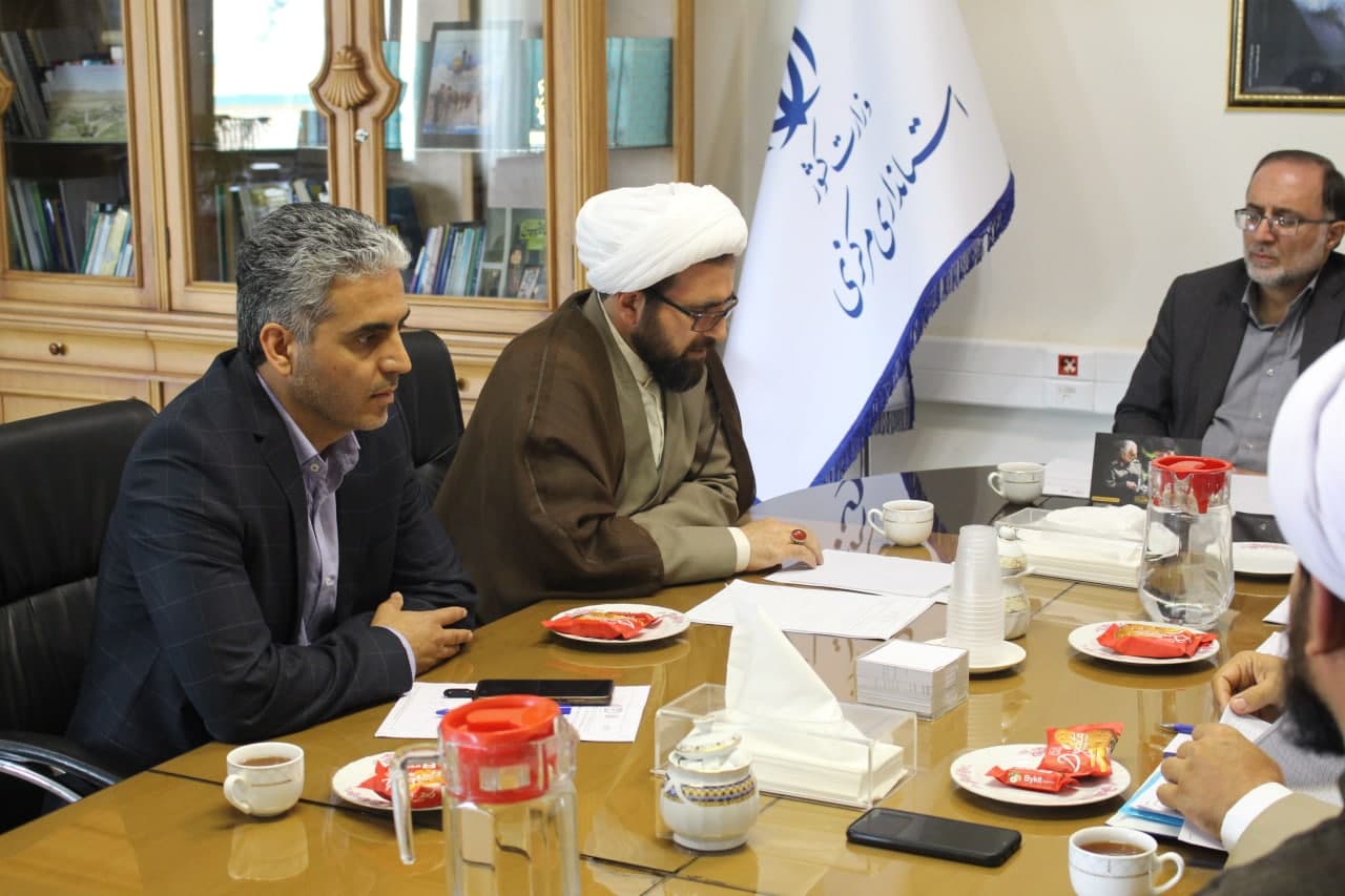 جلسه تعیین میزان حق التبلیغ ائمه جماعات دستگاه های اجرایی استان مرکزی