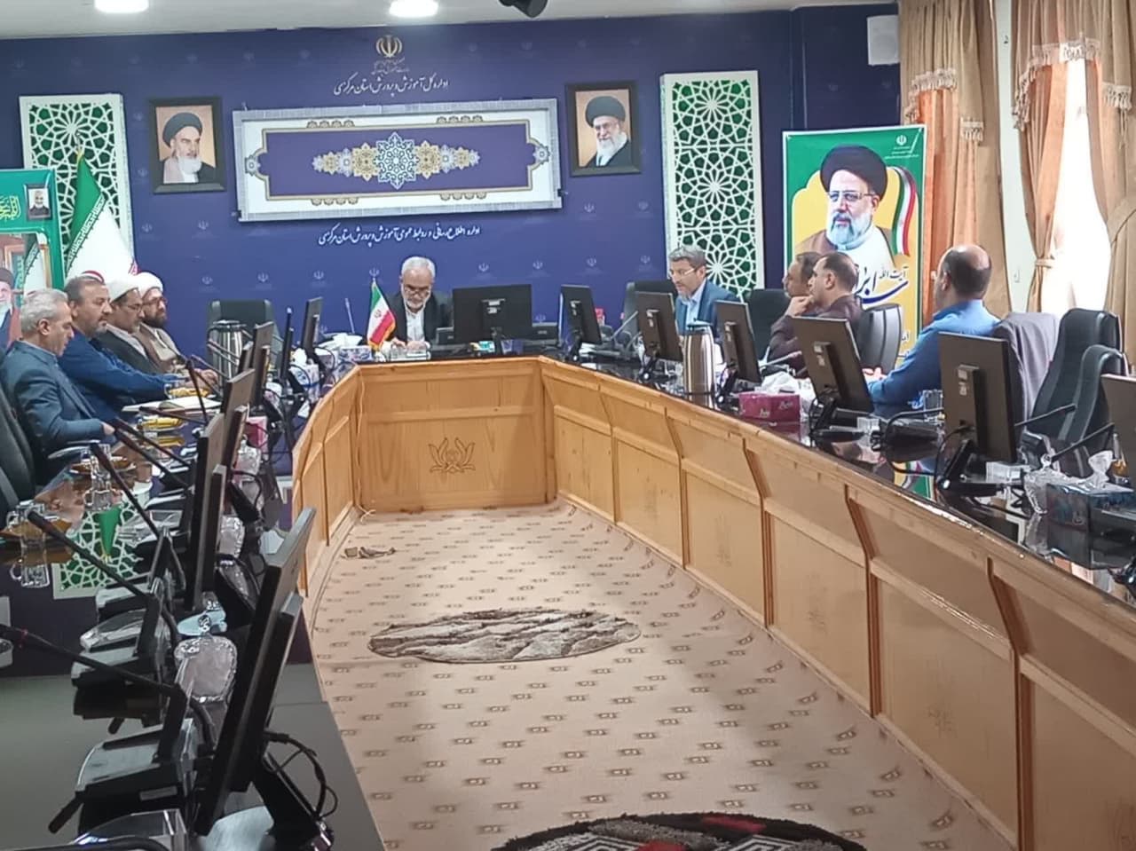 جلسه منشور اقامه نماز در مدارس غیردولتی استان مرکزی