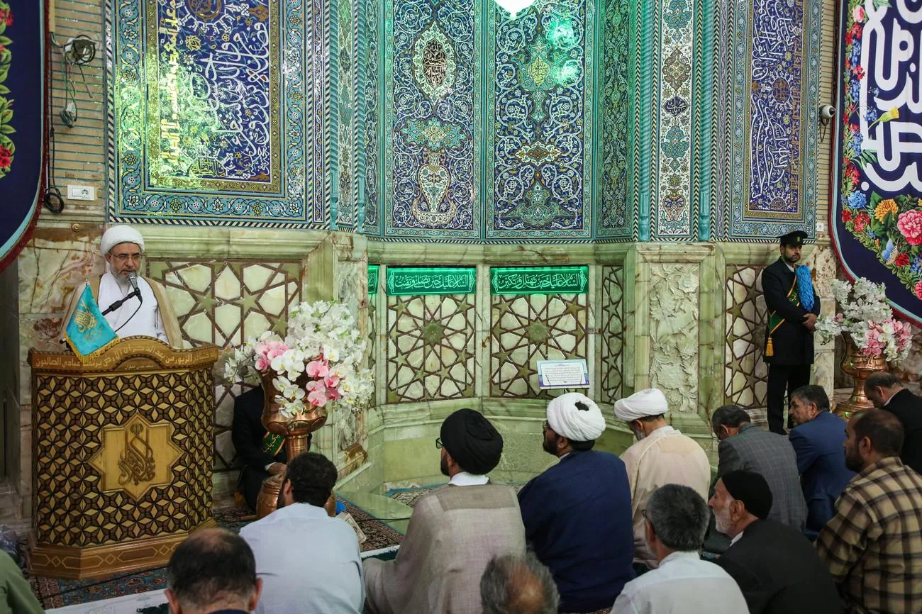 اقامه نماز عید سعید قربان در حرم مطهر حضرت فاطمه معصومه(س) و مسجد مقدس جمکران