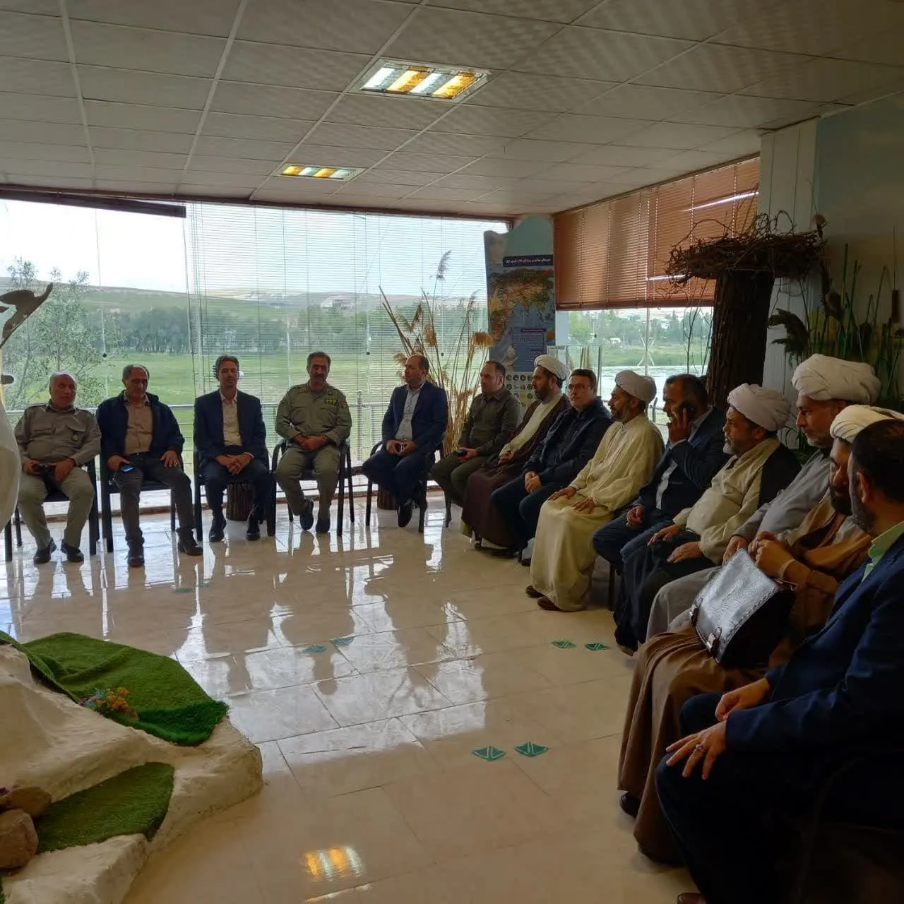 جلسه شورای اقامه نماز سازمان محیط زیست آذربایجان شرقی