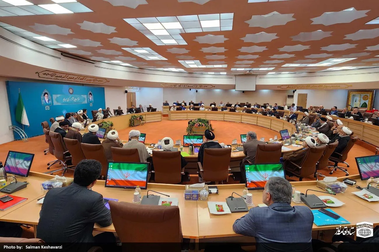 گردهمایی مشترک مدیران ستاد اقامه نماز و معاونین استانداران