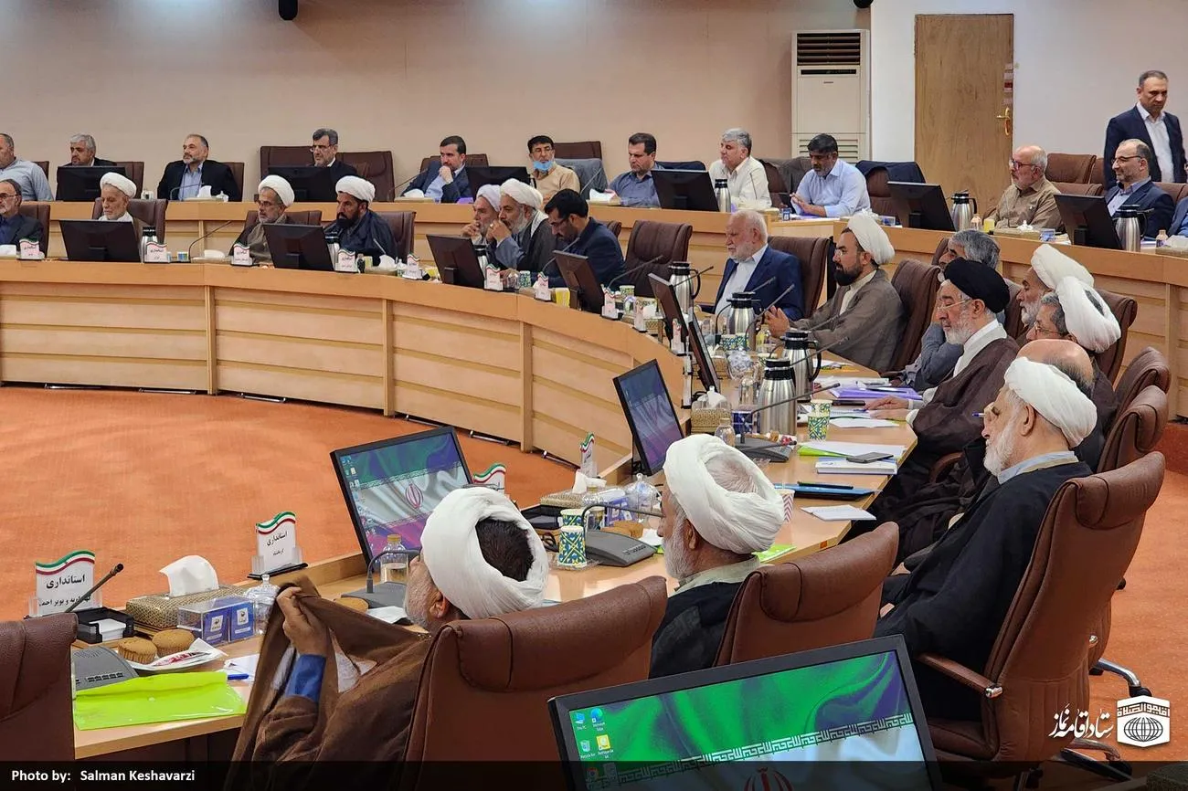 گردهمایی مشترک مدیران ستاد اقامه نماز و معاونین استانداران