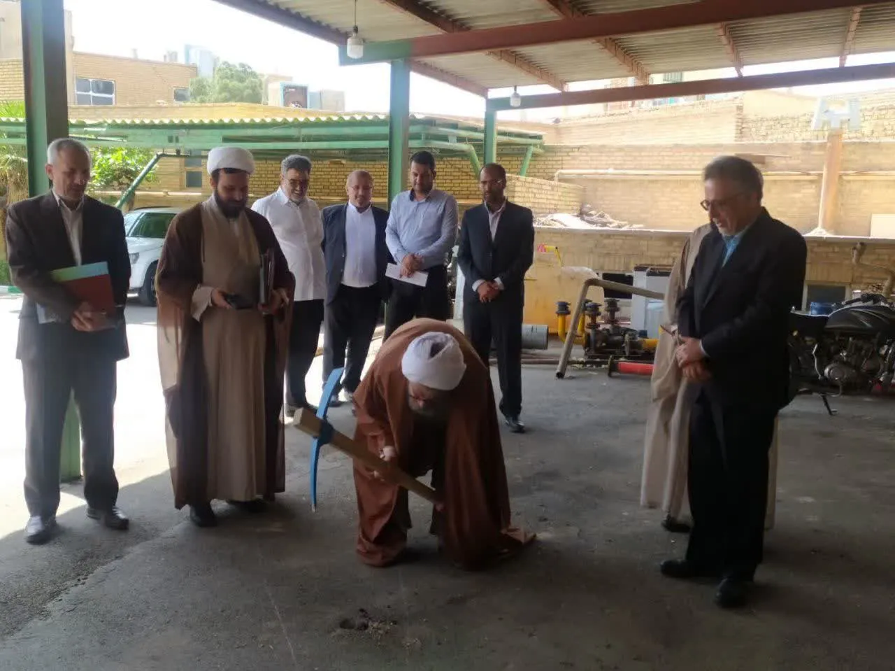 کلنگ احداث مسجد در فرمانداری دامغان زده شد