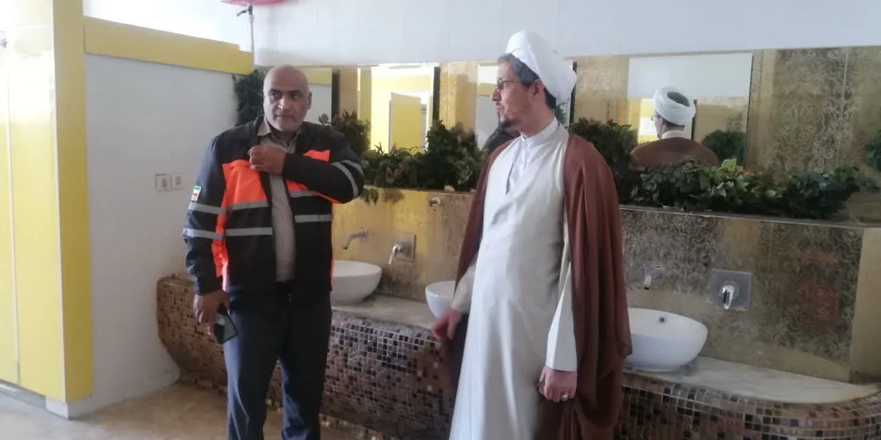 بازدید مدیر ستاد اقامه نماز از مساجد بین راهی محور قم تهران در آستانه سالروز رحلت امام خمینی(ره)