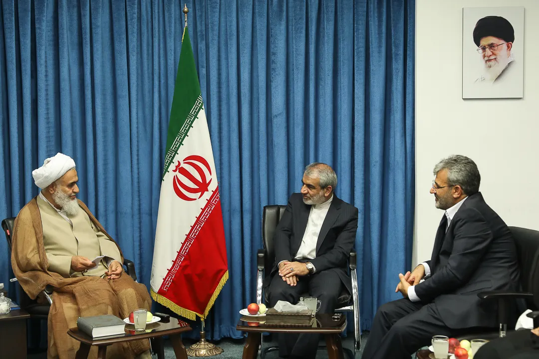 دکتر عباسعلی کدخدایی با نماینده ولی فقیه در استان قزوین دیدار کرد
