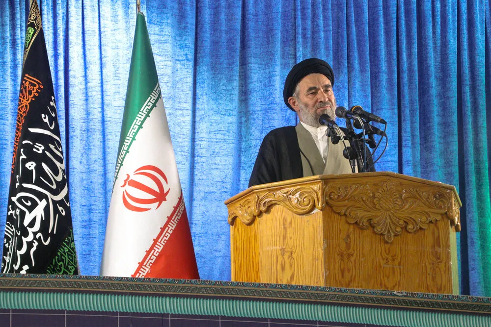 تاکید امام جمعه بروجرد بر اقامه نماز اول وقت در هیئت های مذهبی