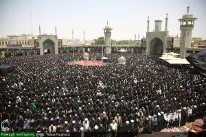 تصاویر اقامه نماز ظهر عاشورا