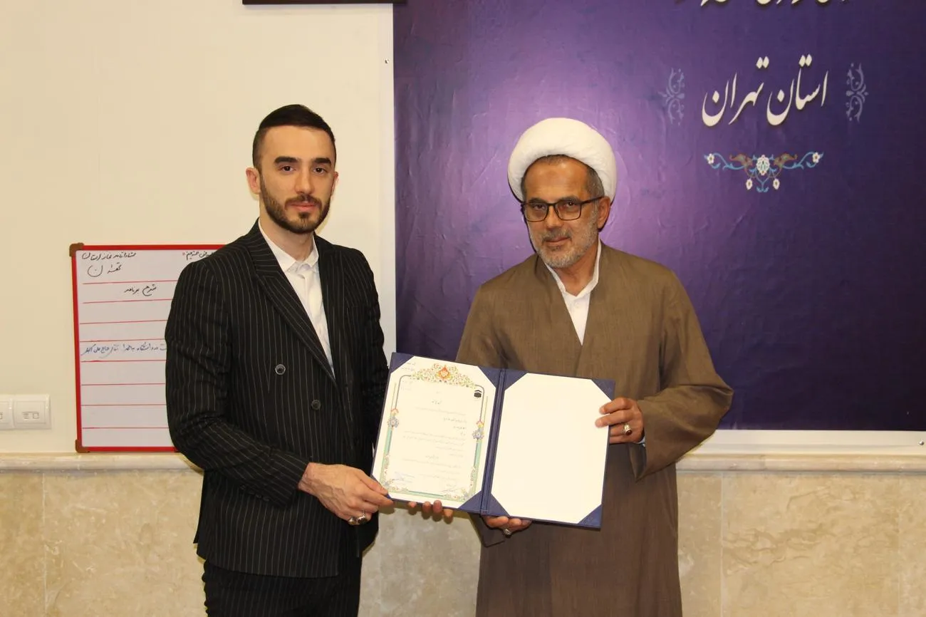 نشست با خبر نگار در حوزه ترویج فرهنگ نورانی نماز