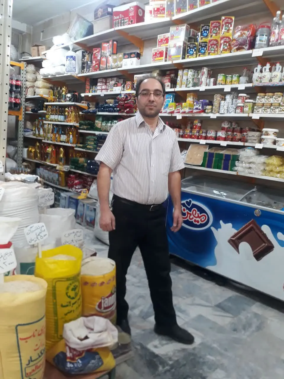 گفتگو با دو کسبه که برای اقامه نماز اول وقت کسب و کار خود را تعطیل میکنند / ۲۰ دقیقه مشتری خدا