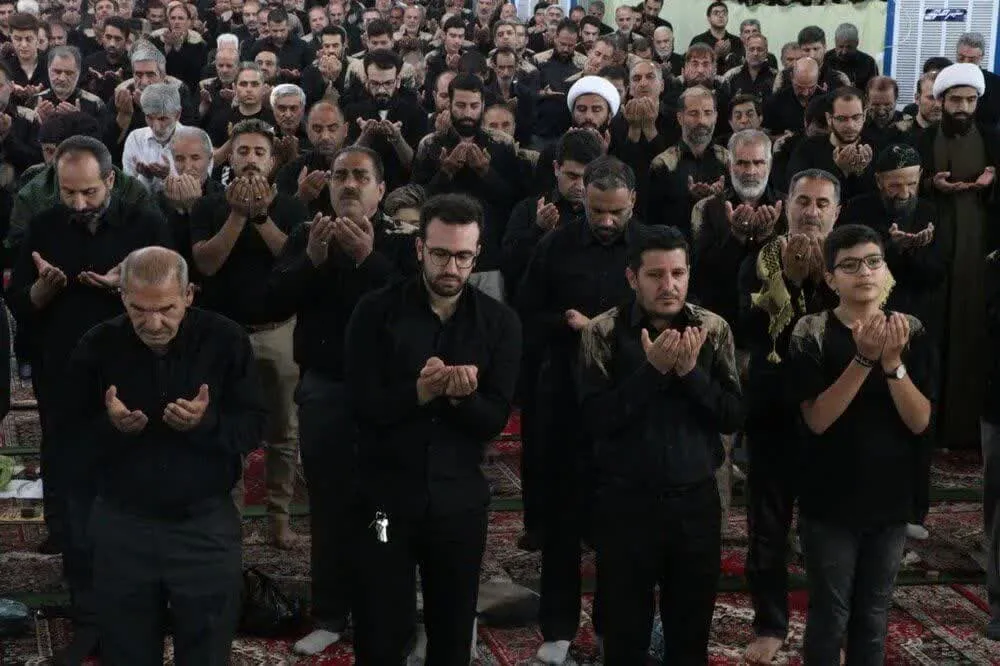 نماز جمعه عاشورایی در شهرستان خرم آباد