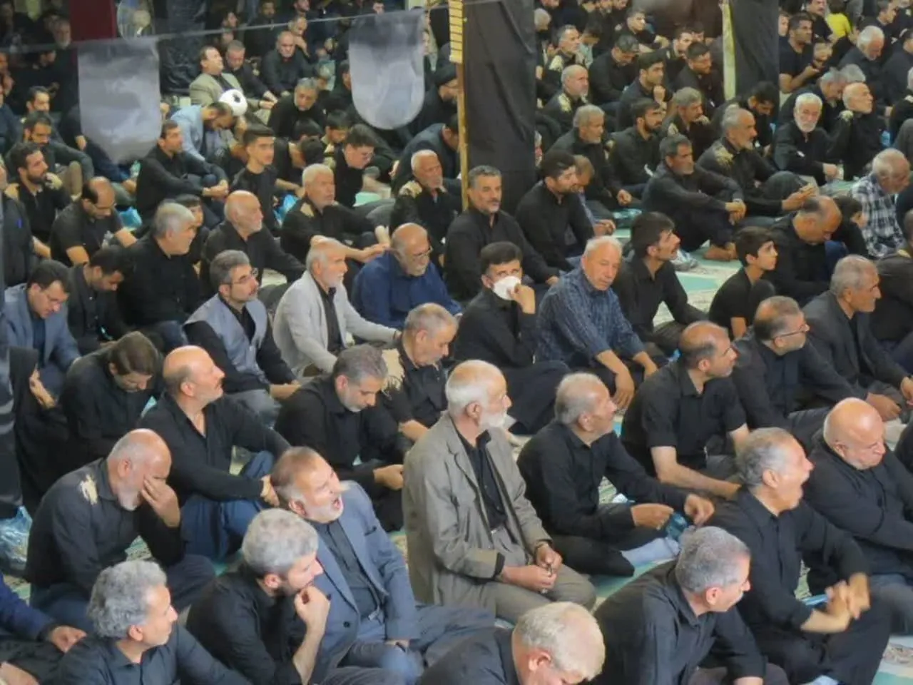 نماز جمعه عاشورایی در شهرستان خرم آباد