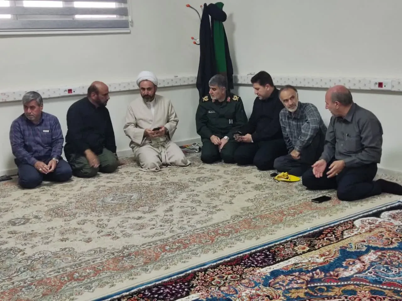 بازدید نماینده ولی فقیه استان ایلام از نمازخانههای پایانههای مرزی مهران