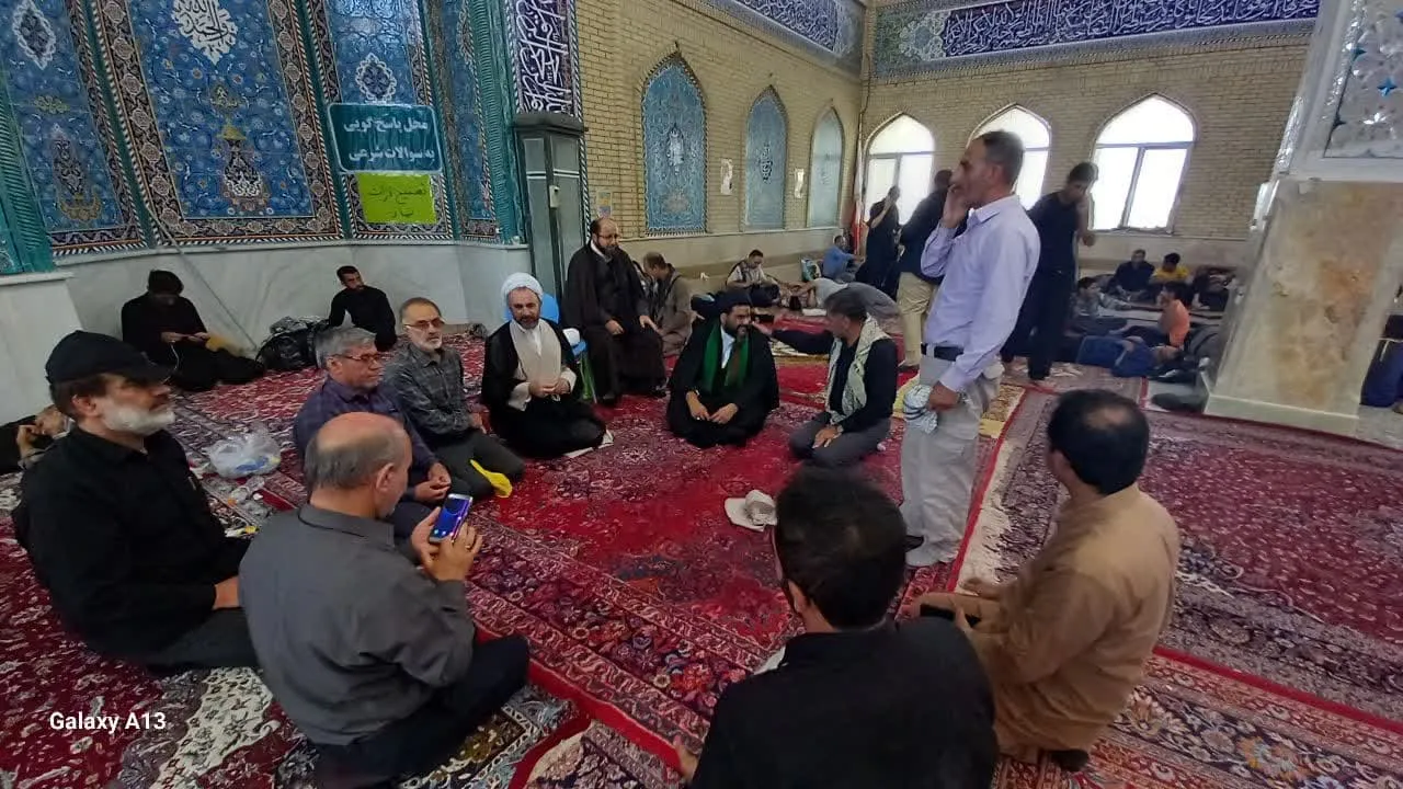 بازدید نماینده ولی فقیه استان ایلام از نمازخانههای پایانههای مرزی مهران