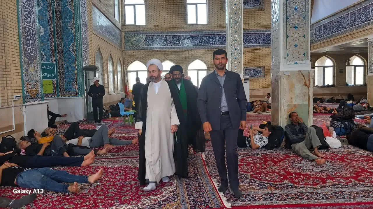 بازدید نماینده ولی فقیه استان ایلام از نمازخانههای پایانههای مرزی مهران