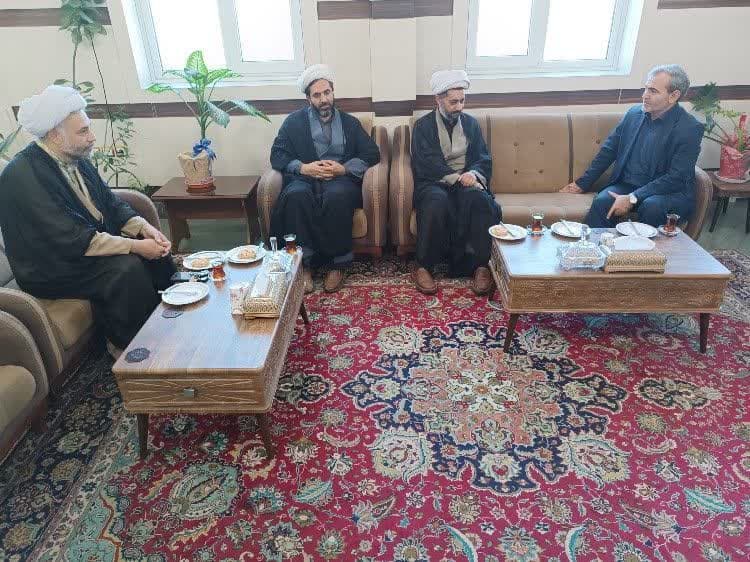دیدار مدیر ستاد اقامه نماز با مدیر کل آموزش و پرورش استان آذربایجان شرقی