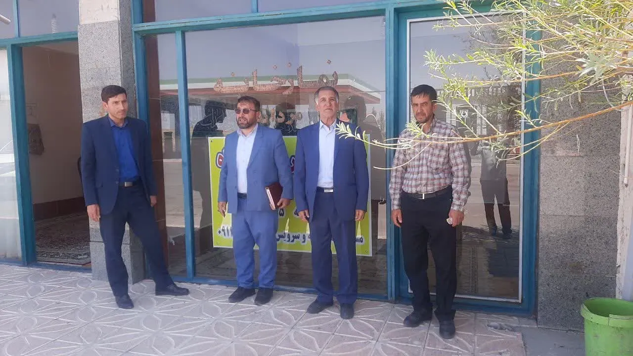 در آستانه اربعین حسینی بازدید از محورهای پرتردد زائران اربعین حسینی، توسط حجت الاسلام صابر کارشناس نظارت و ارزیابی، فروتنی ناظر نماز خانه های بین راهی و دبیر نماز شهرستان تبریز و سایر دبیران نماز در شهرستان های استان از روز بیست و پنجم مرداد تا اربعین حسینی انجام می شود.