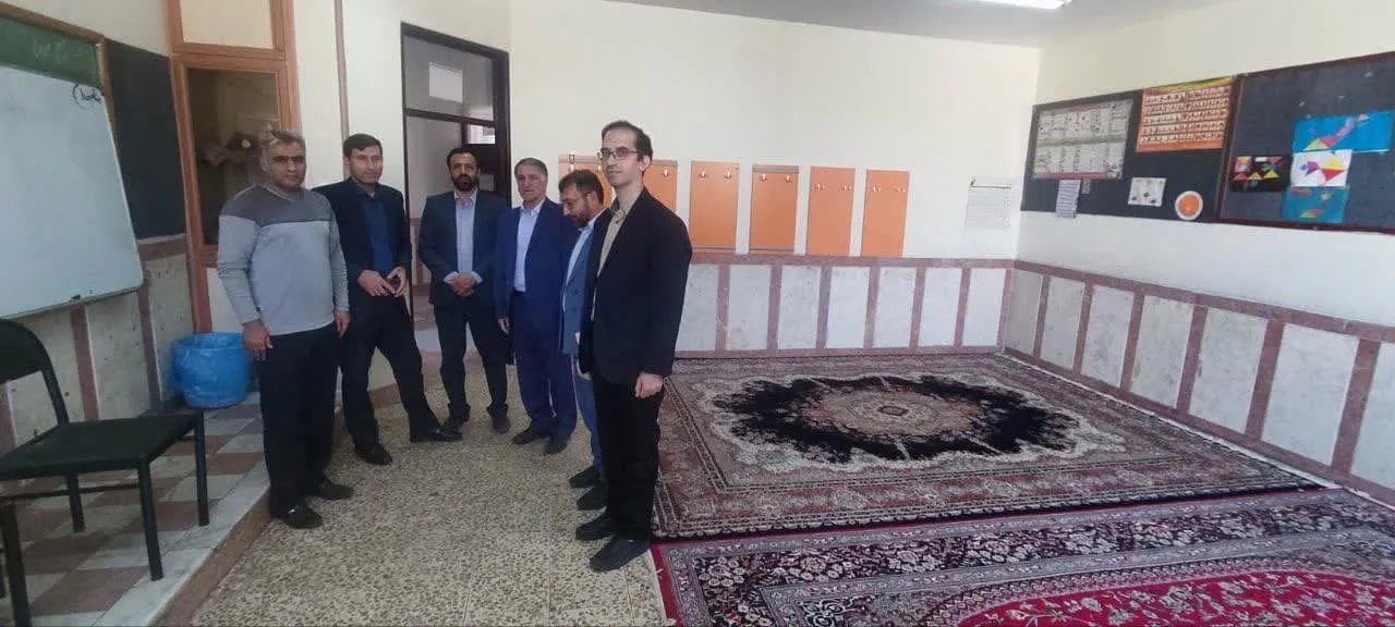 در آستانه اربعین حسینی بازدید از محورهای پرتردد زائران اربعین حسینی، توسط حجت الاسلام صابر کارشناس نظارت و ارزیابی، فروتنی ناظر نماز خانه های بین راهی و دبیر نماز شهرستان تبریز و سایر دبیران نماز در شهرستان های استان از روز بیست و پنجم مرداد تا اربعین حسینی انجام می شود.