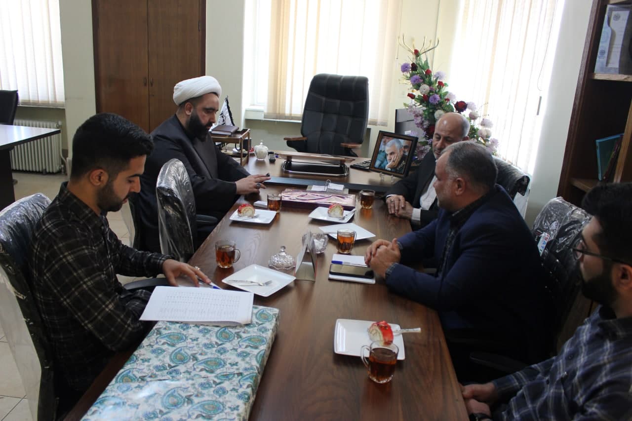 مدیر کل کمیته امداد استان آذربایجان غربی با مدیر ستاد اقامه نماز استان دیدار و گفتگو کرد