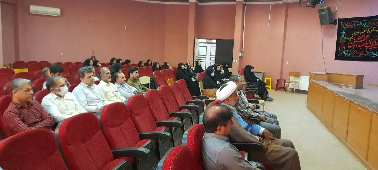 نشستهای هماندیشی شیوههای جذب نوجوانان و جوانان به نماز در شهرستان رامیان