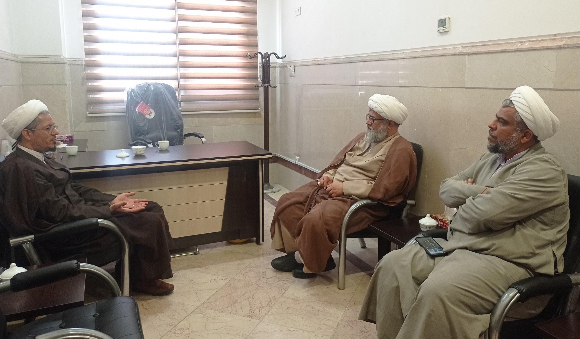 تاکید مدیر ستاد اقامه نماز قم به اجرای برنامههای نمازی در دیدار با امام جمعه پردیسان