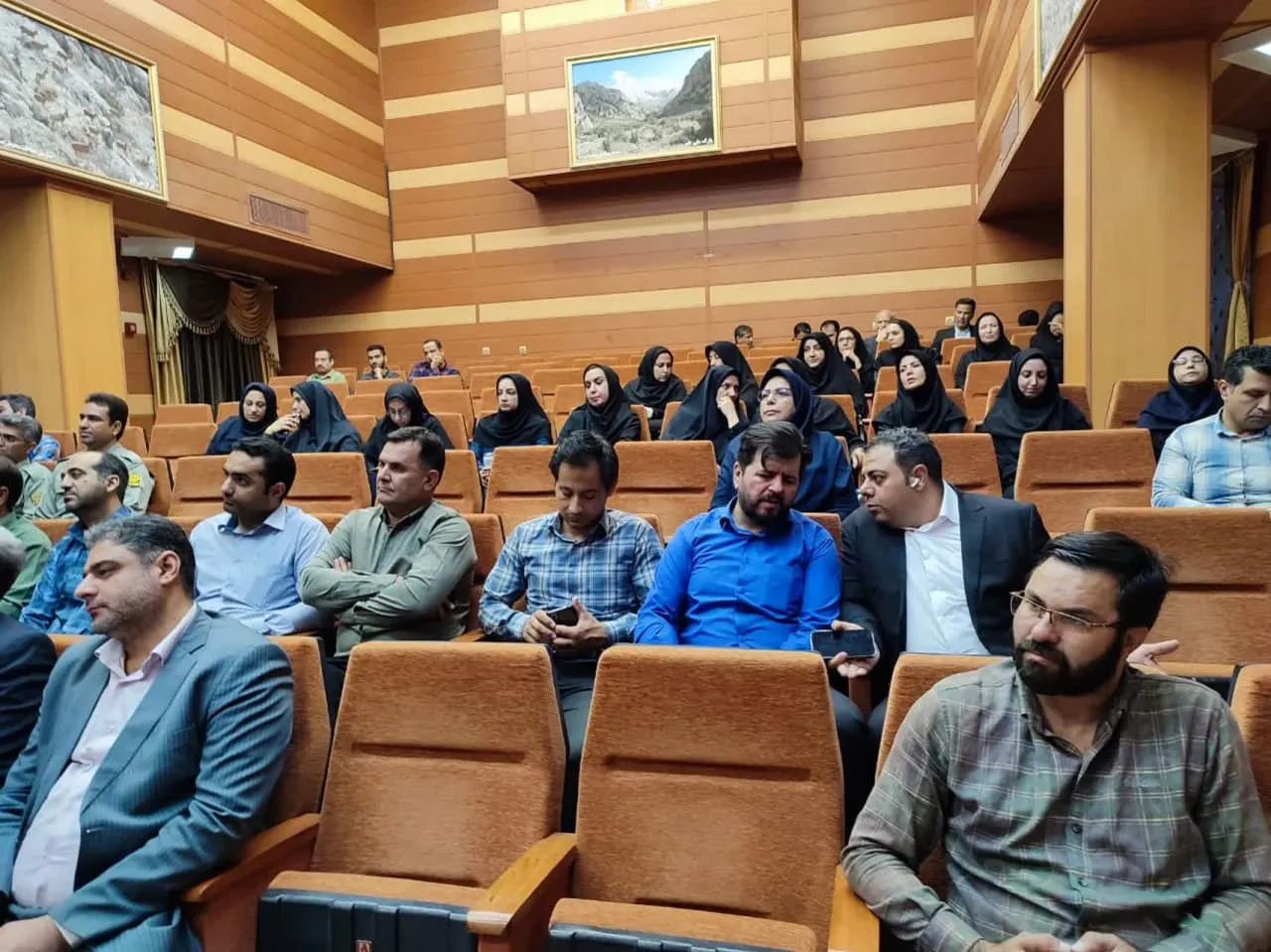 سخنرانی کارشناس فرهنگی ستاد استان در محیط زیست پیرامون نماز