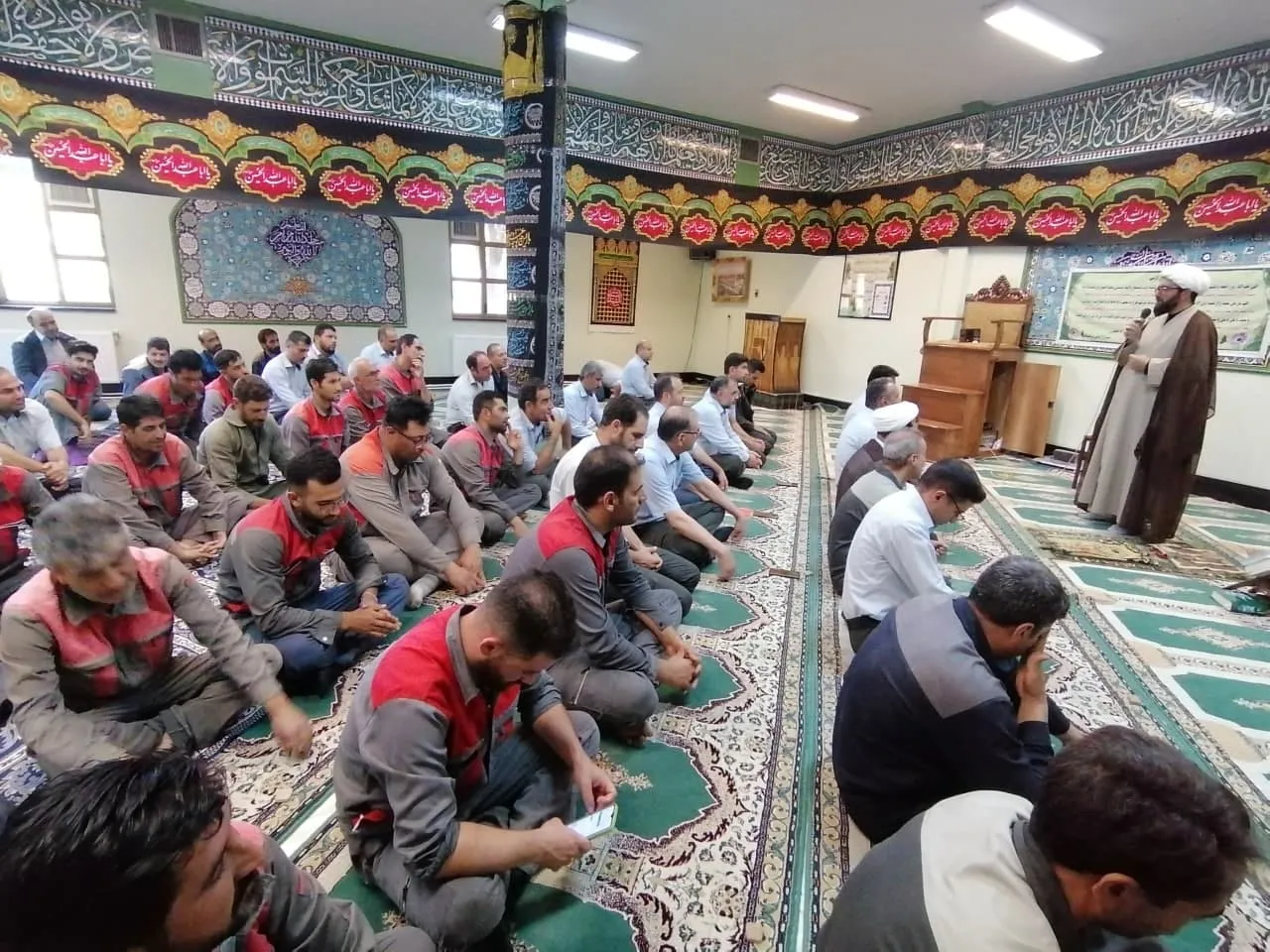جلسه شورای اقامه نماز نیروگاه حرارتی شازند برگزار شد