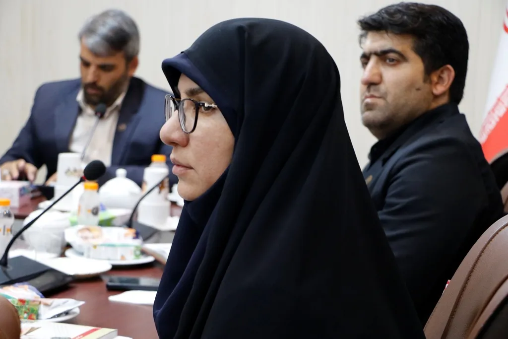 نشست شورای اقامه نماز اداره کل آموزش و پرورش شهرستان های استان تهران