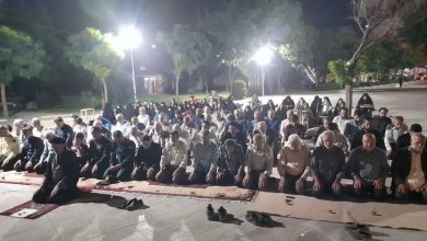 نماز مغرب و عشا در پارک شهرداری شهرستان بروجرد اقامه شد