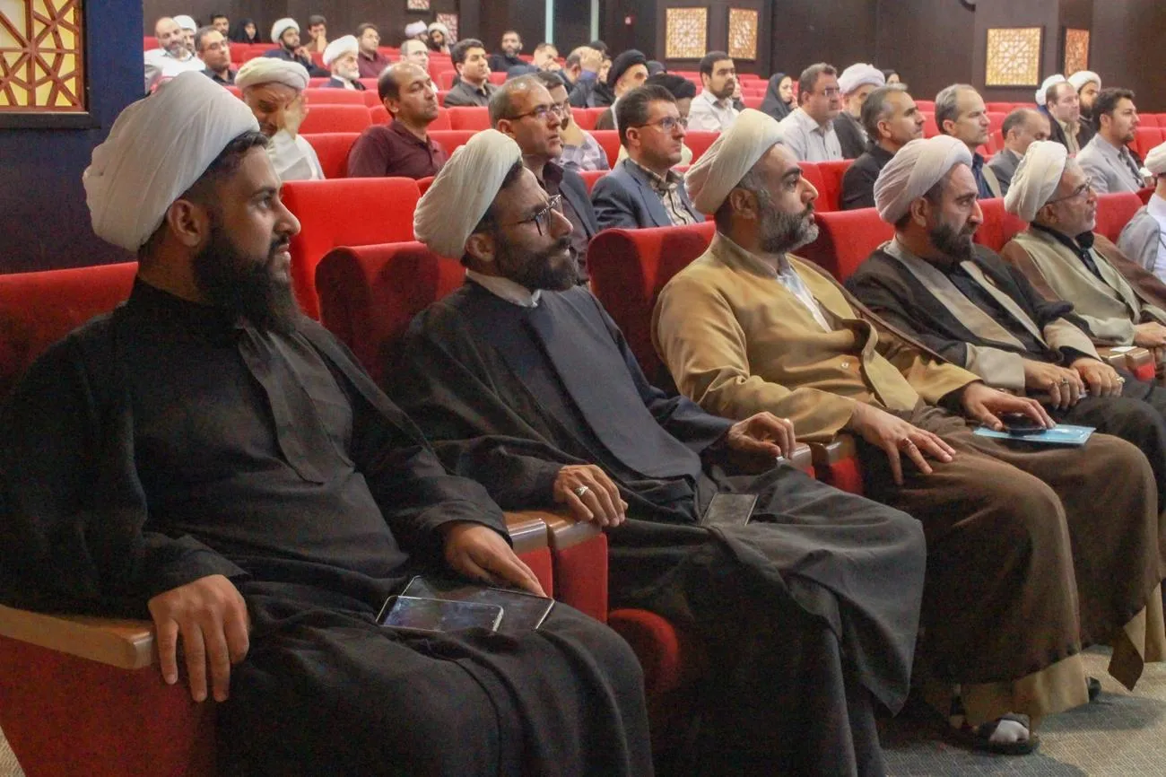 همایش ائمه جماعات و دبیران ادارت برگذارشد
