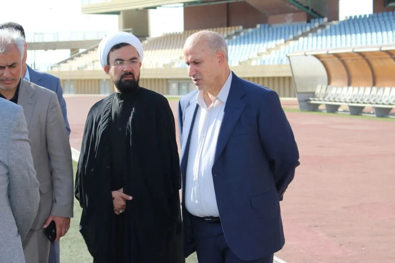 مدیر ستاد اقامه نماز استان سمنان نماز خانه ورزشگاه ولایت را افتتاح کرد
