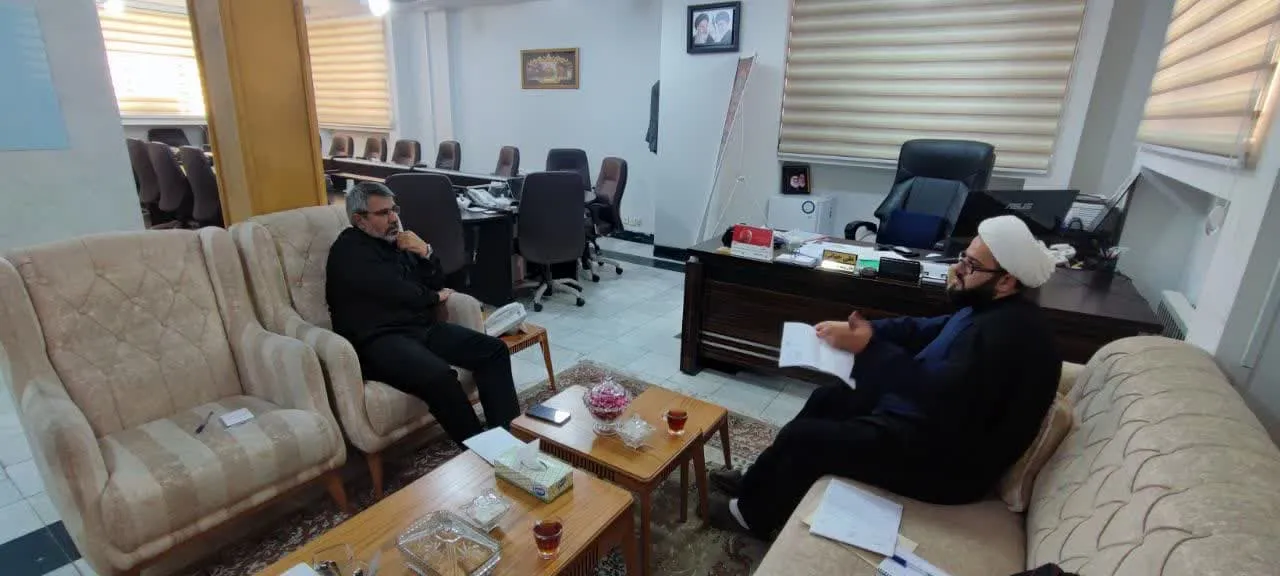 دیدار مدیر ستاد اقامه نماز با معاون توسعه مدیریت و منابع استانداری لرستان