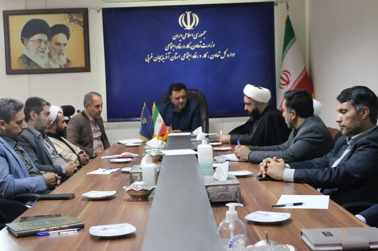 جلسه شورای اقامه نماز اداره کل تعاون، کار و رفاه اجتماعی برگزار شد