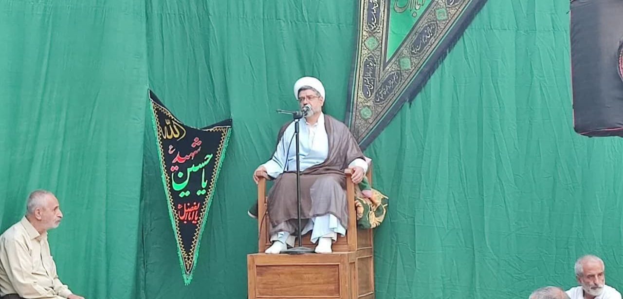 نشست تخصصی نماز و اصناف در بازار بزرگ اصفهان
